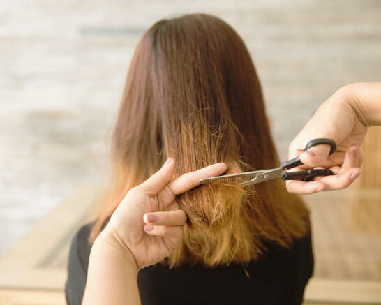 How to remove split ends at home 
Urhealthndwealth.com